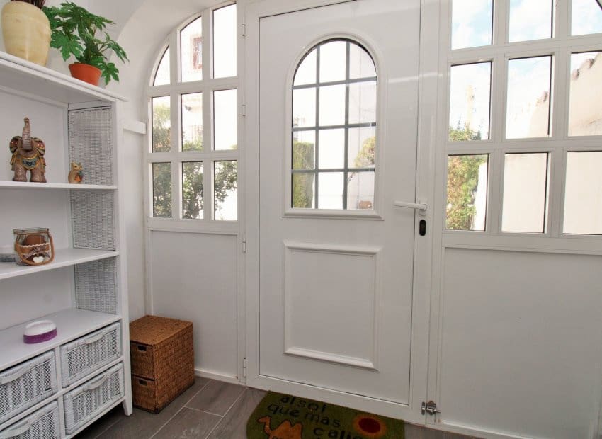 3 slaapkamer Huis te koop in Villamartin met zwembad - € 289.000 (Ref: 10175820)