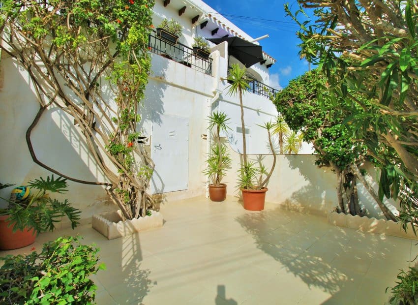 3 slaapkamer Huis te koop in Villamartin met zwembad - € 289.000 (Ref: 10175820)