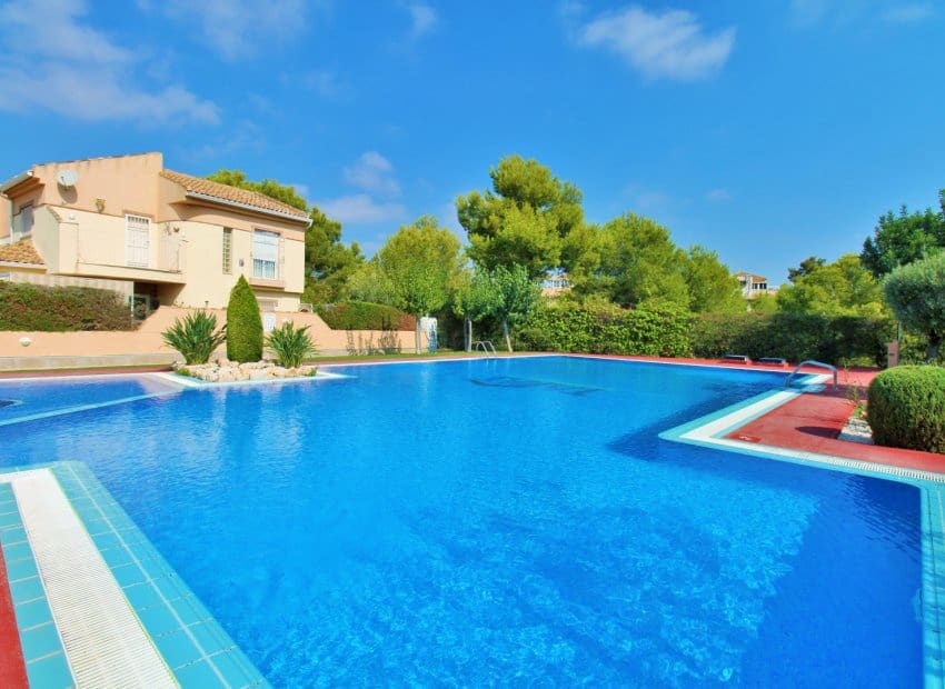 3 chambre Maison de Ville à vendre à Playa Flamenca avec piscine garage - 225 000 € (Ref: 10175821)