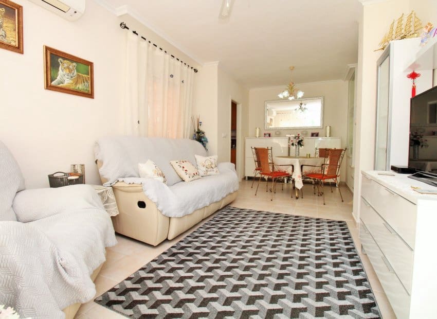 3 chambre Maison de Ville à vendre à Playa Flamenca avec piscine garage - 225 000 € (Ref: 10175821)