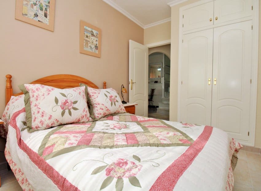 3 chambre Maison de Ville à vendre à Playa Flamenca avec piscine garage - 225 000 € (Ref: 10175821)