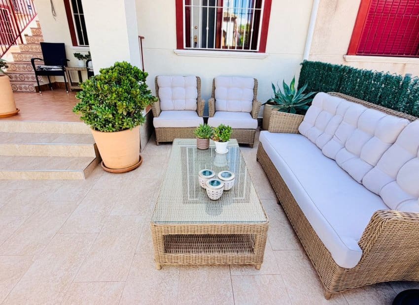 2 slaapkamer Villa te koop in Daya Vieja met zwembad - € 179.000 (Ref: 10175823)