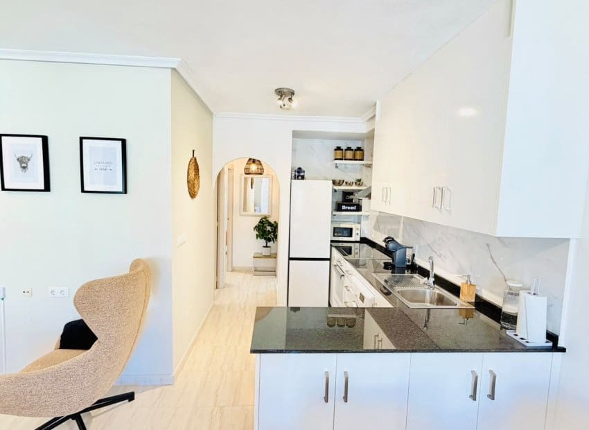 2 slaapkamer Villa te koop in Daya Vieja met zwembad - € 179.000 (Ref: 10175823)