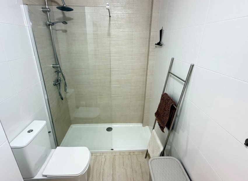 2 slaapkamer Villa te koop in Daya Vieja met zwembad - € 179.000 (Ref: 10175823)