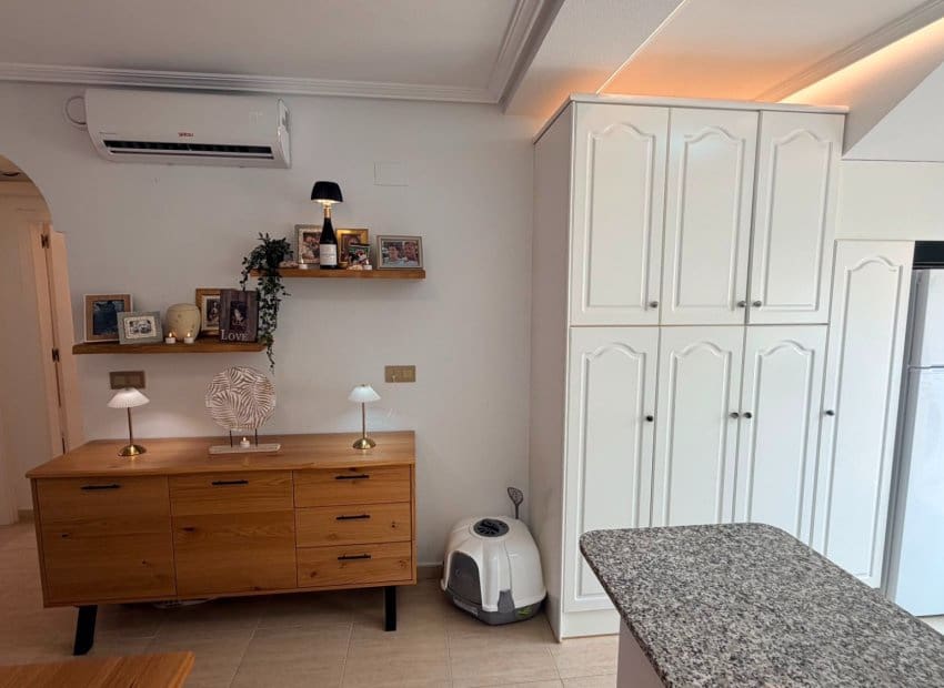 2 sypialnia Willa na sprzedaż w Los Montesinos z basenem garażem - 168 000 € (Ref: 10175825)