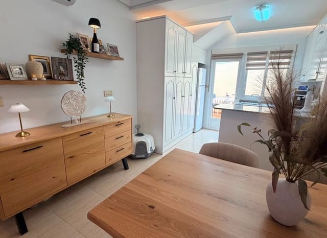 2 soveværelse Villa til salg i Los Montesinos med swimmingpool garage - € 168.000 (Ref: 10175825)