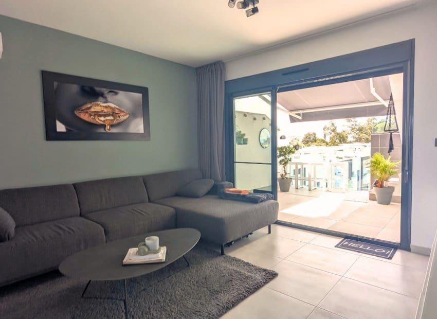 3 soverom Leilighet til salgs i El Raso med svømmebasseng garasje - € 309 750 (Ref: 10175828)