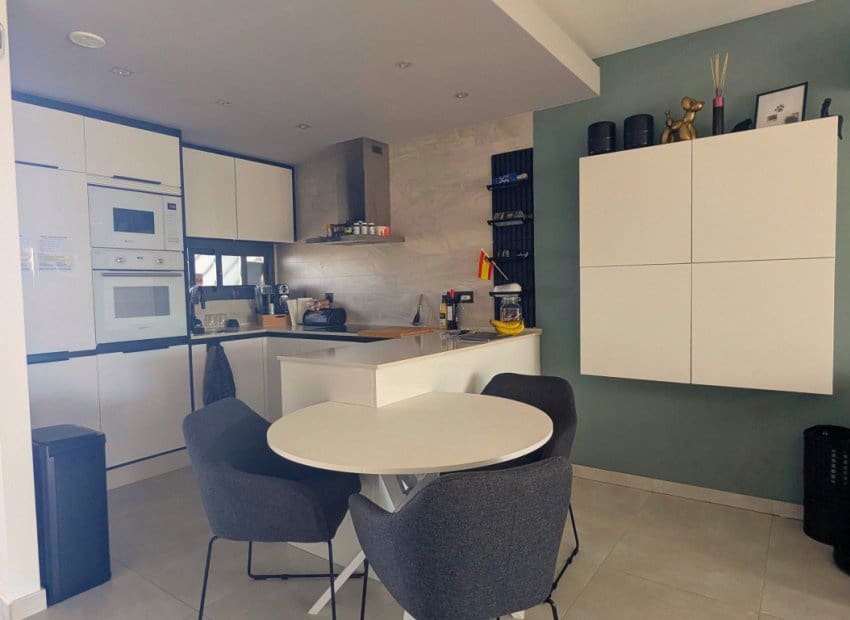 3 soverom Leilighet til salgs i El Raso med svømmebasseng garasje - € 309 750 (Ref: 10175828)