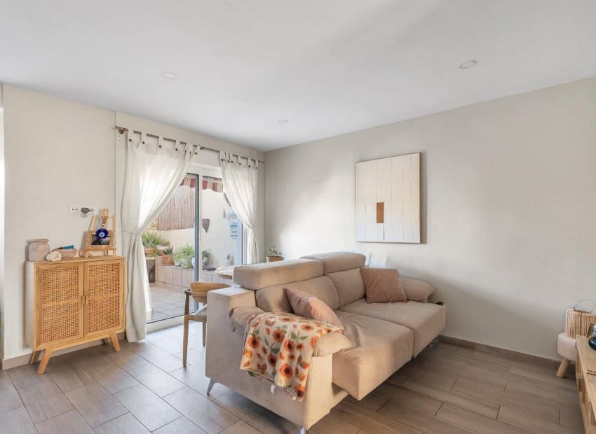 2 soverom Leilighet til salgs i Los Balcones med svømmebasseng - € 195 000 (Ref: 10175829)