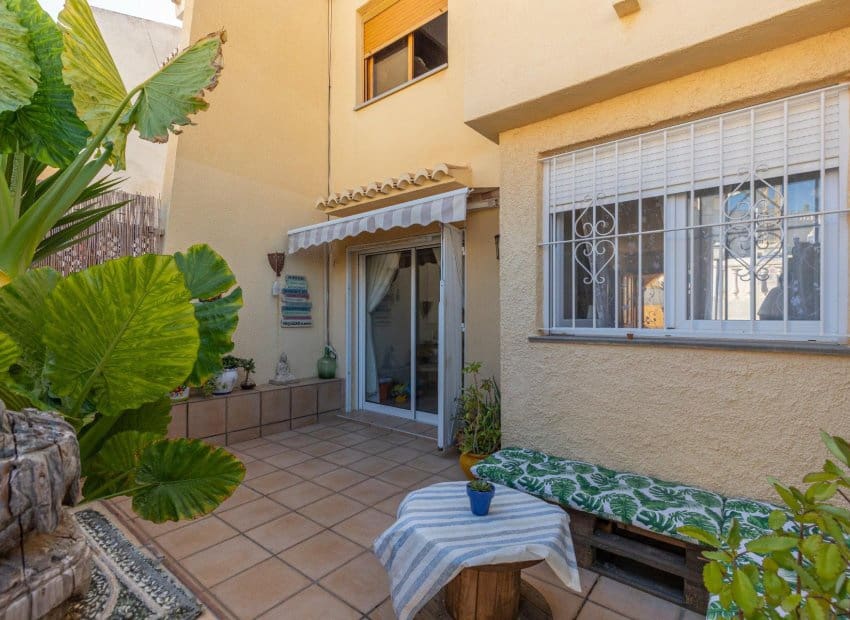 2 soverom Leilighet til salgs i Los Balcones med svømmebasseng - € 195 000 (Ref: 10175829)