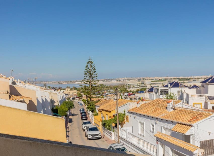 2 soverom Leilighet til salgs i Los Balcones med svømmebasseng - € 195 000 (Ref: 10175829)