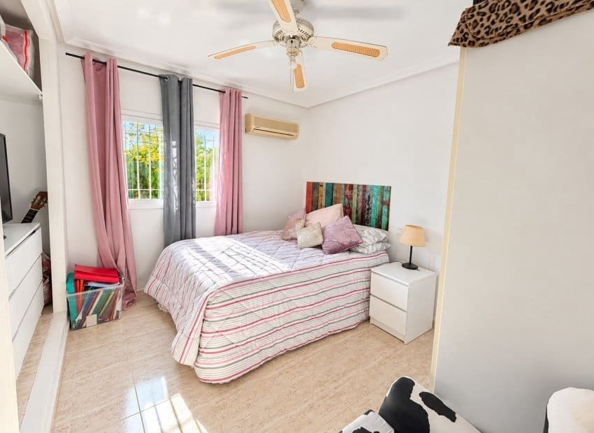 3 camera da letto Villa in vendita in La Florida con piscina - 349.995 € (Rif: 10175831)
