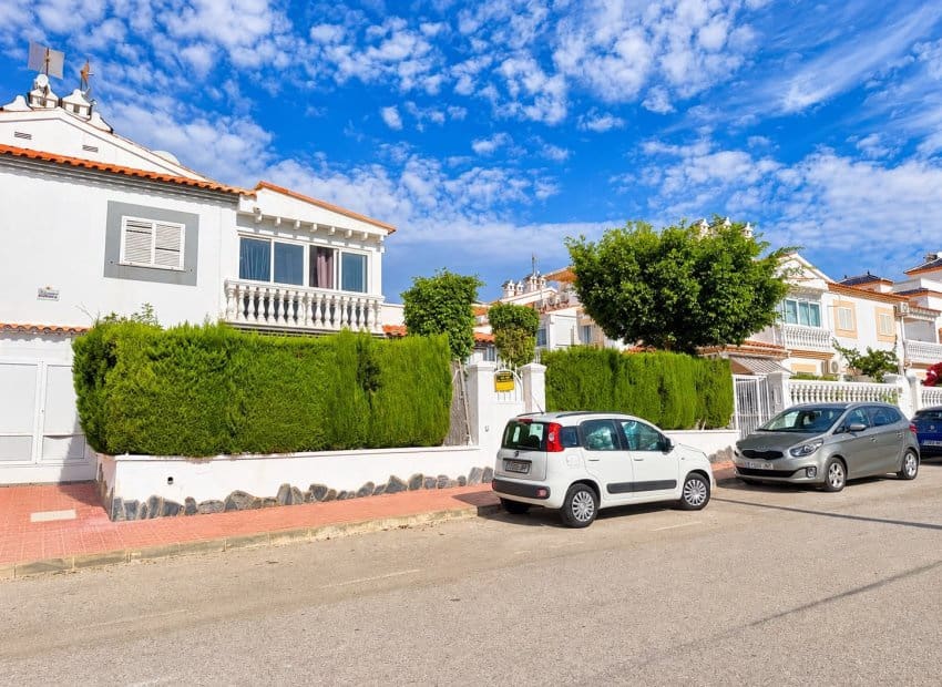 3 camera da letto Villa in vendita in La Florida con piscina - 349.995 € (Rif: 10175831)
