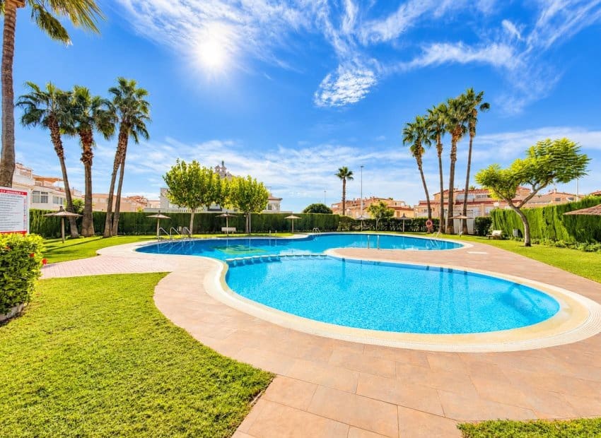 3 camera da letto Villa in vendita in La Florida con piscina - 349.995 € (Rif: 10175831)