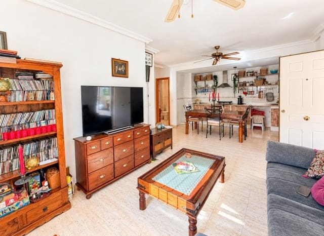 Chalet de 3 habitaciones en La Florida, Orihuela en venta con piscina - 349.995 € (Ref: 10175831)