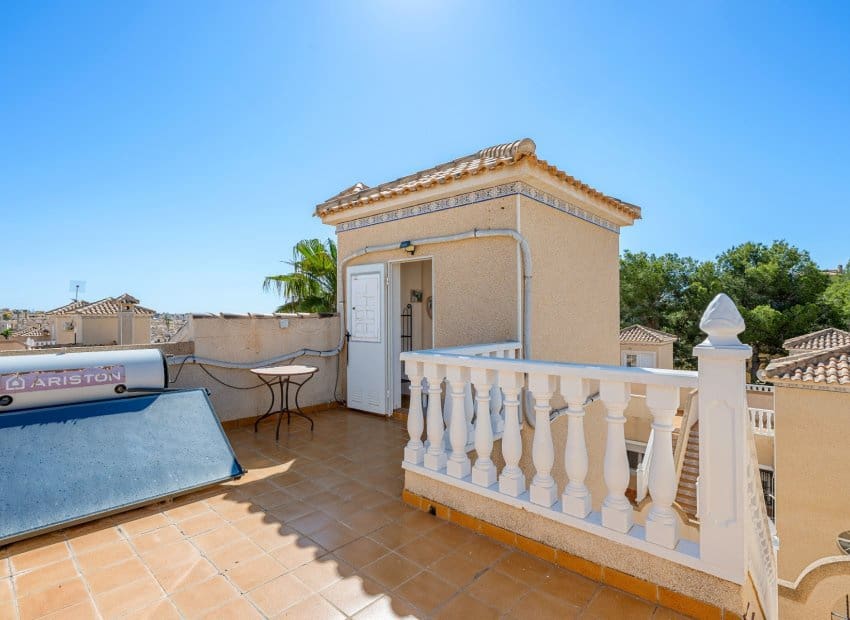 3 soveværelse Villa til salg i Villamartin med swimmingpool garage - € 265.000 (Ref: 10175832)