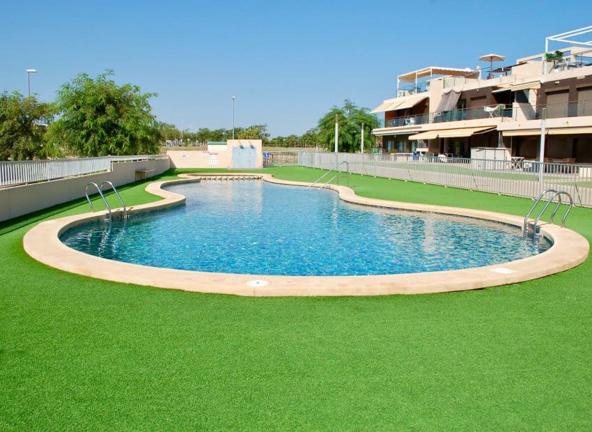 2 soveværelse Lejlighed til salg i Pilar de la Horadada med swimmingpool - € 299.000 (Ref: 10175833)