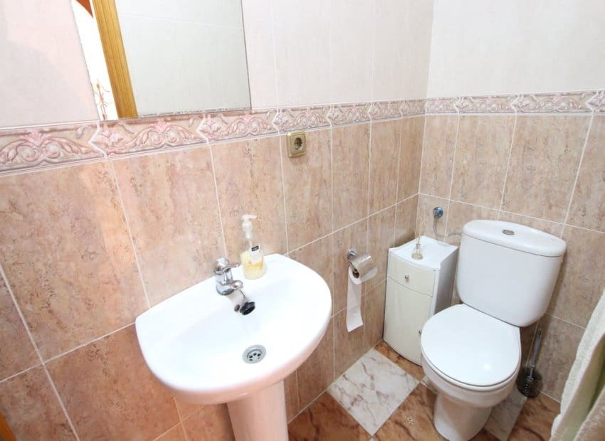 Casa de 2 habitaciones en Orihuela Costa en venta con piscina garaje - 220.000 € (Ref: 10175837)