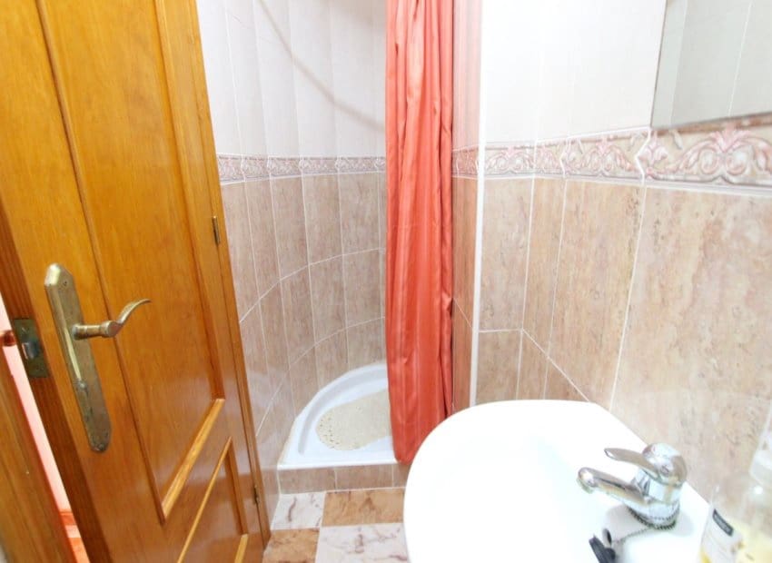 Casa de 2 habitaciones en Orihuela Costa en venta con piscina garaje - 220.000 € (Ref: 10175837)