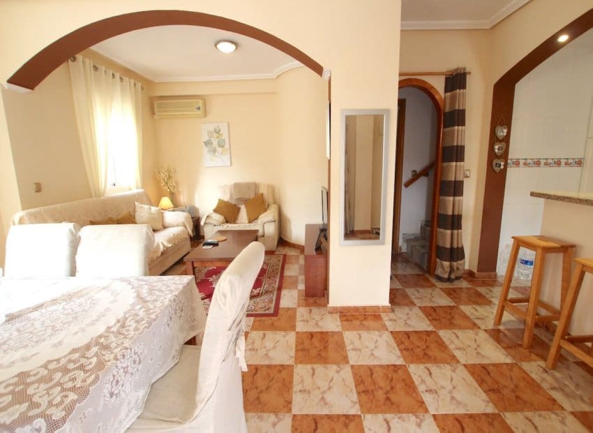 Casa de 2 habitaciones en Orihuela Costa en venta con piscina garaje - 220.000 € (Ref: 10175837)