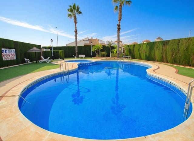 Casa de 2 habitaciones en Lomas de Cabo Roig - Los Dolses, Orihuela en venta con piscina garaje - 220.000 € (Ref: 10175837)