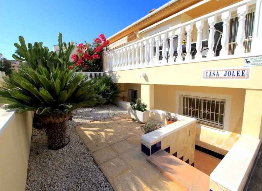 3 soveværelse Villa til salg i Benimar med swimmingpool - € 275.000 (Ref: 10175838)