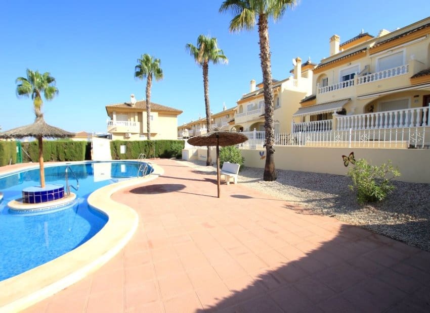 3 soveværelse Villa til salg i Benimar med swimmingpool - € 275.000 (Ref: 10175838)