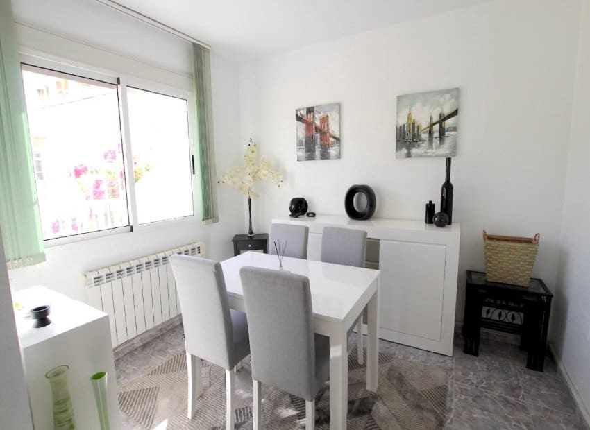 3 soveværelse Villa til salg i Benimar med swimmingpool - € 275.000 (Ref: 10175838)