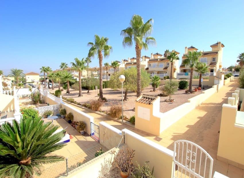 3 soveværelse Villa til salg i Benimar med swimmingpool - € 275.000 (Ref: 10175838)