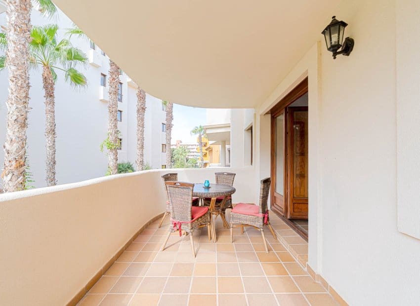 2 soveværelse Lejlighed til salg i Orihuela Costa med swimmingpool garage - € 289.000 (Ref: 10175840)