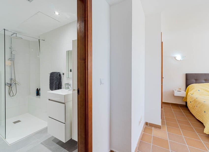 2 soveværelse Lejlighed til salg i Orihuela Costa med swimmingpool garage - € 289.000 (Ref: 10175840)