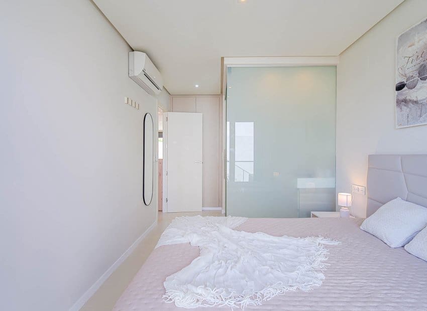 2 sypialnia Apartament na sprzedaż w Orihuela Costa z basenem garażem - 270 000 € (Ref: 10175841)