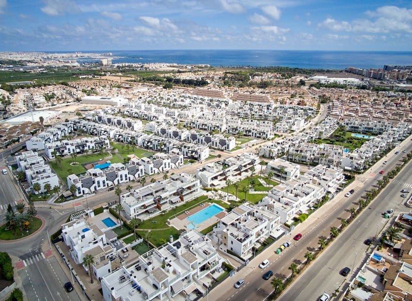2 sypialnia Apartament na sprzedaż w Orihuela Costa z basenem garażem - 270 000 € (Ref: 10175841)