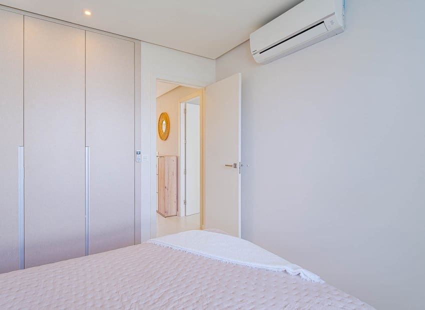 2 sypialnia Apartament na sprzedaż w Orihuela Costa z basenem garażem - 270 000 € (Ref: 10175841)