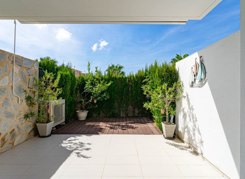 2 sypialnia Apartament na sprzedaż w Orihuela Costa z basenem garażem - 270 000 € (Ref: 10175841)