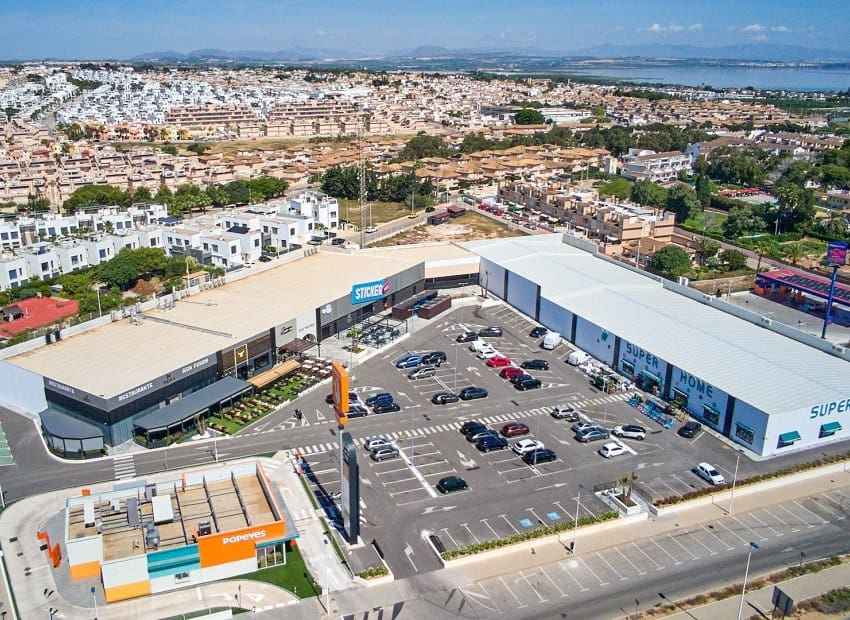 2 sypialnia Apartament na sprzedaż w Orihuela Costa z basenem garażem - 270 000 € (Ref: 10175841)