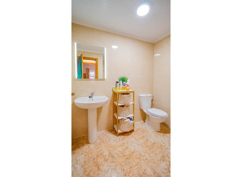 2 sypialnia Apartament na sprzedaż w Orihuela Costa z basenem garażem - 155 000 € (Ref: 10175843)