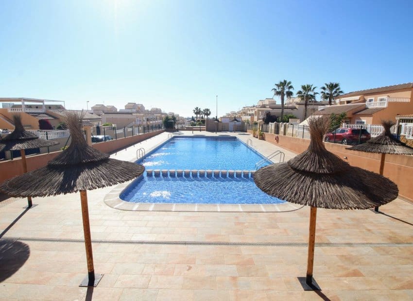 2 sypialnia Apartament na sprzedaż w Orihuela Costa z basenem garażem - 155 000 € (Ref: 10175843)