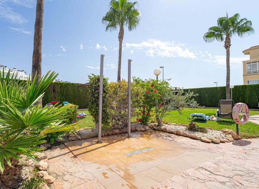 2 sypialnia Apartament na sprzedaż w Orihuela Costa z basenem garażem - 155 000 € (Ref: 10175843)