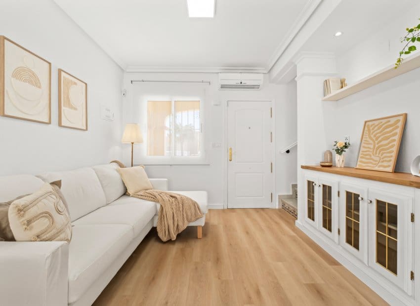 2 soverom Hus til salgs i Villamartin med svømmebasseng - € 229 800 (Ref: 10175844)