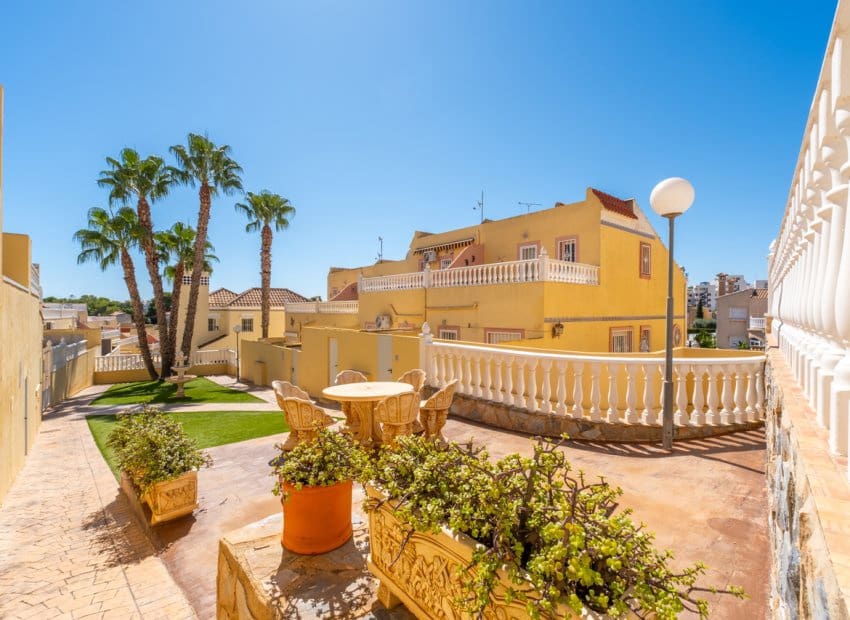 2 soverom Hus til salgs i Villamartin med svømmebasseng - € 229 800 (Ref: 10175844)