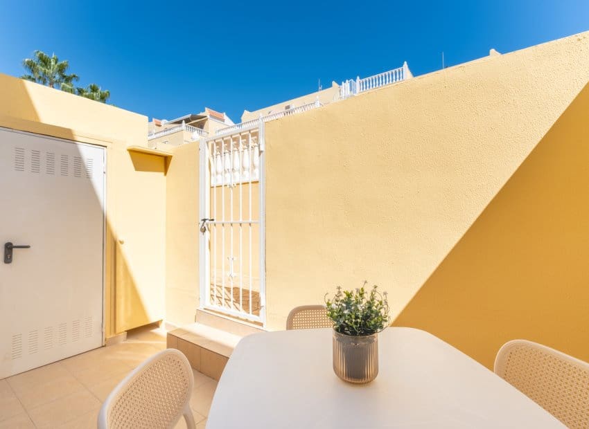 2 soverom Hus til salgs i Villamartin med svømmebasseng - € 229 800 (Ref: 10175844)