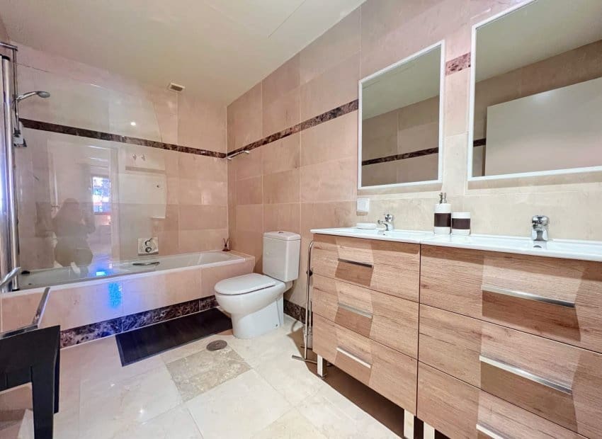 2 Zimmer Apartment zu verkaufen in Los Narejos mit Pool Garage - 222.500 € (Ref: 10175849)