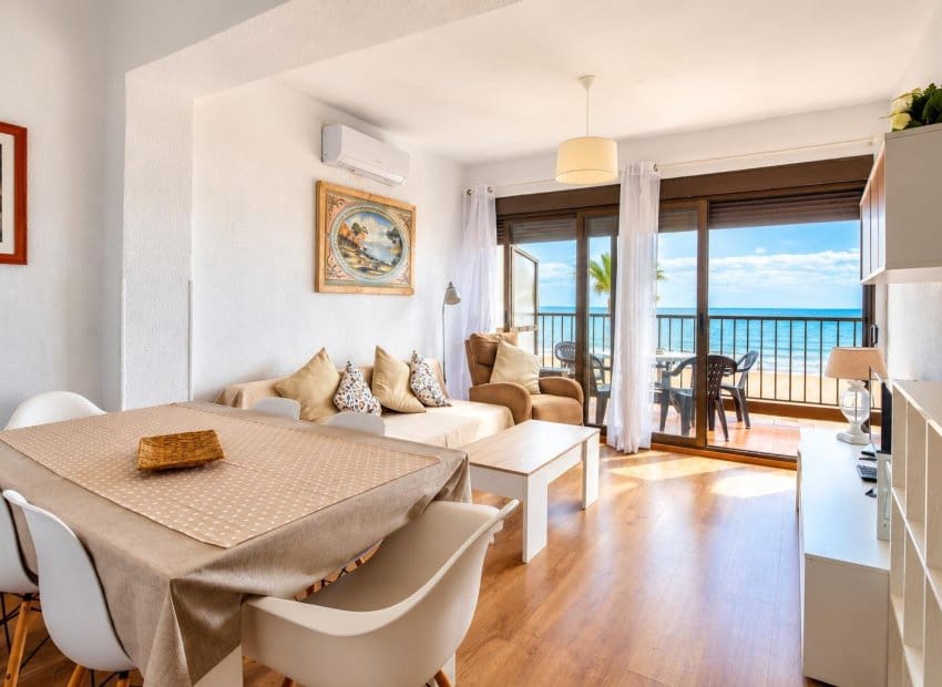 Apartamento de 2 habitaciones en Playa de Muchavista en venta - 299.000 € (Ref: 10175850)