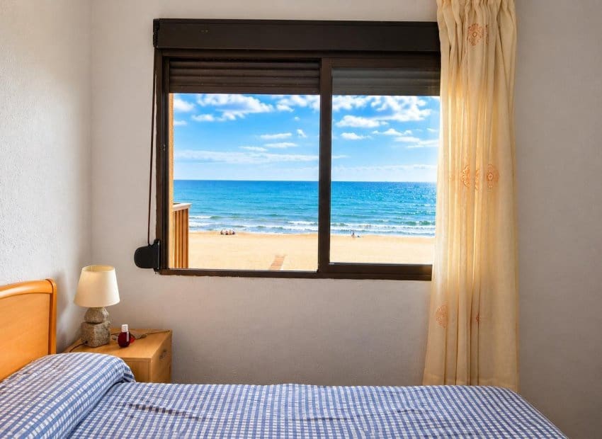 Apartamento de 2 habitaciones en Playa de Muchavista en venta - 299.000 € (Ref: 10175850)