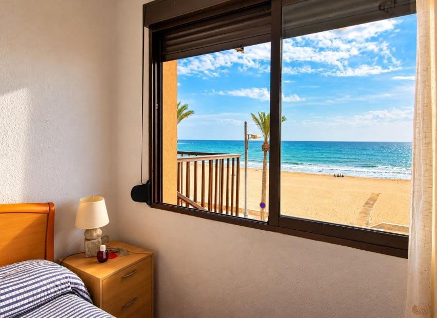 Apartamento de 2 habitaciones en Playa de Muchavista en venta - 299.000 € (Ref: 10175850)