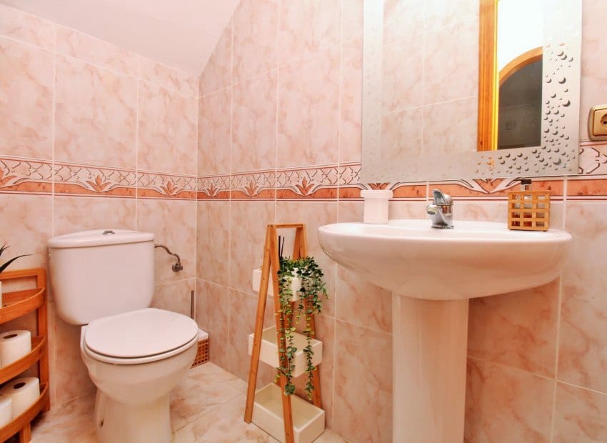 Casa de 3 habitaciones en Villamartin en venta con piscina garaje - 219.995 € (Ref: 10177525)