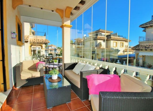 Casa de 3 habitaciones en Villamartin, Orihuela en venta con piscina garaje - 219.995 € (Ref: 10177525)