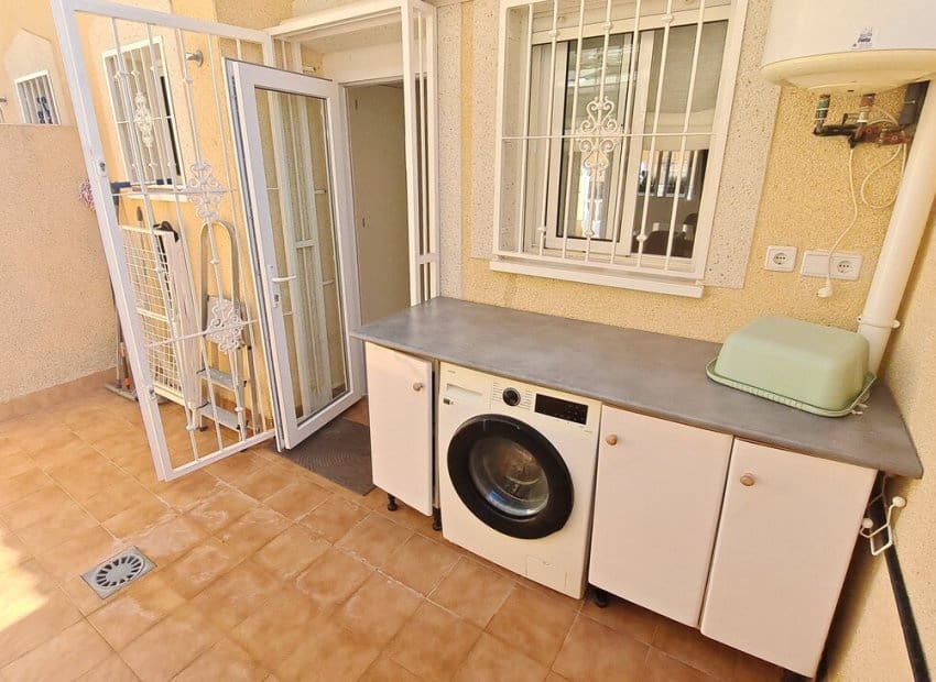 2 sypialnia Dom na sprzedaż w Villamartin z basenem garażem - 194 950 € (Ref: 10177526)