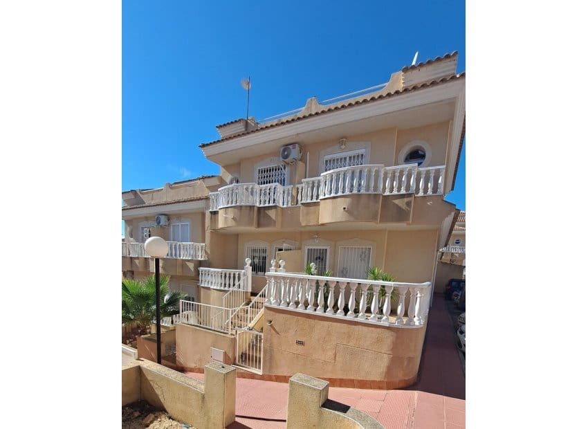 2 sypialnia Dom na sprzedaż w Villamartin z basenem garażem - 194 950 € (Ref: 10177526)